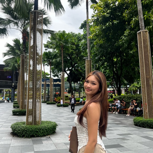 Meet your Posher, Clarize - Picture 1 of 1